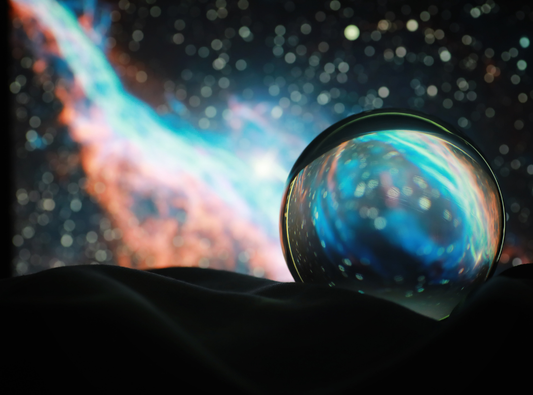 🕉️ Ведическа астрология срещу западна: 5 ключови разлики, които трябва да знаете